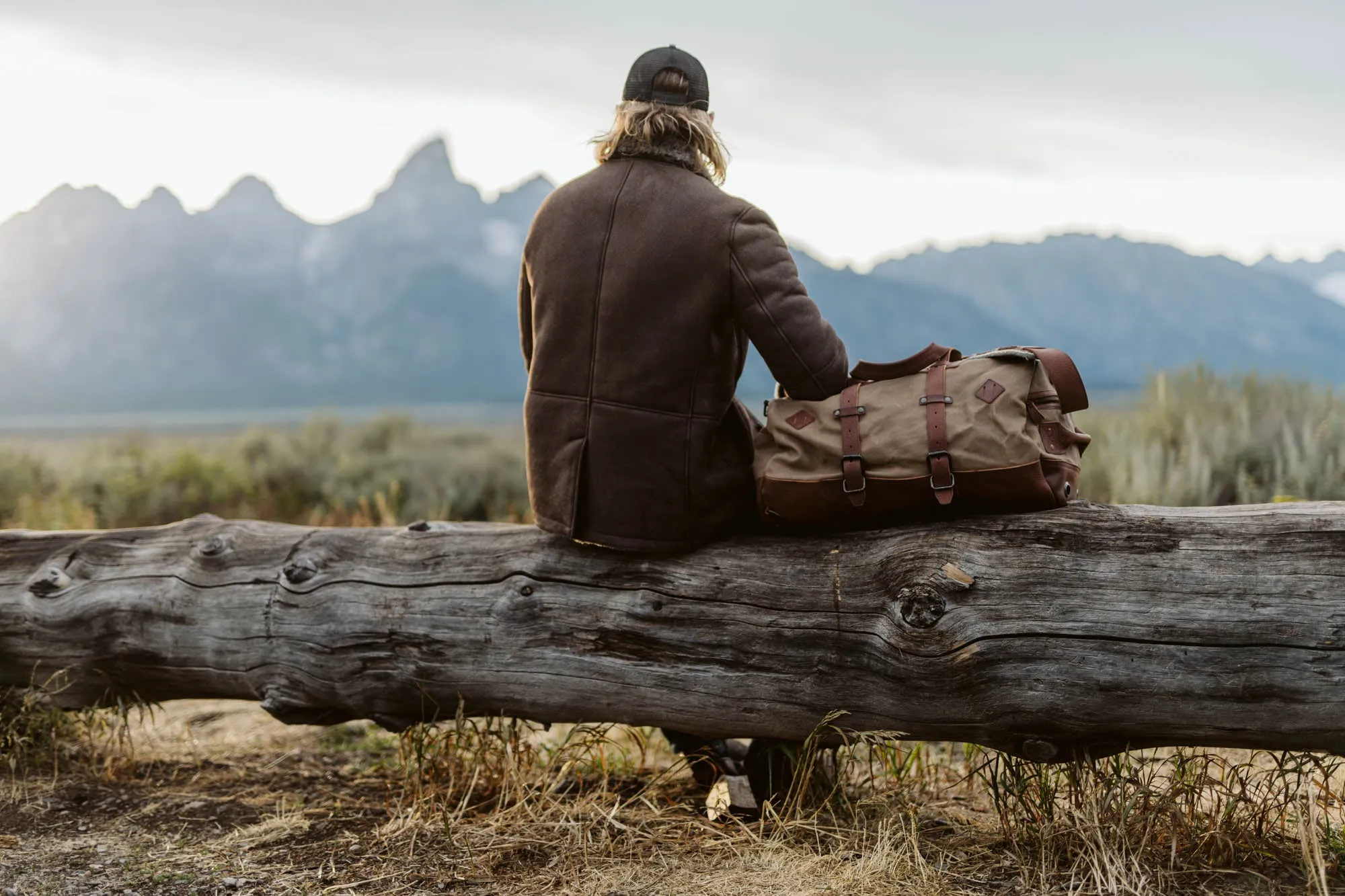 Dakota Waxed Canvas Duffle Bag/Backpack | Field Khaki w/ Chestnut Brown Leather