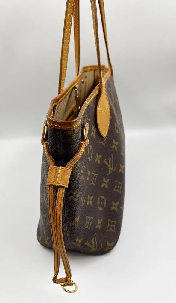 Louis Vuitton Neverfull PM Tote Bag in Classic LV Monogram Canvas