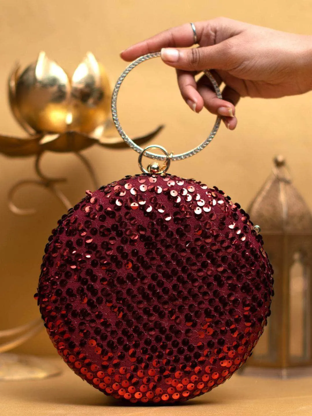 Luxurious Round Sequence Clutch