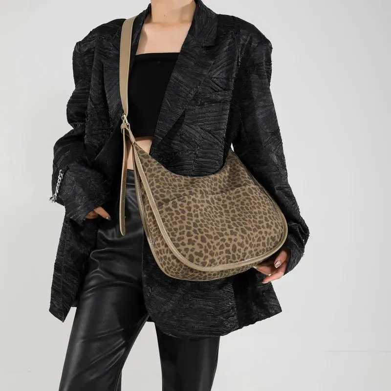 Shoulder Bags Hobo Women Winter Trend Handbags Suede Zip Leopard Purses